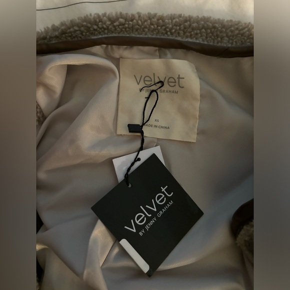 Velvet Greenwich Coat XS - Picture 3 of 3